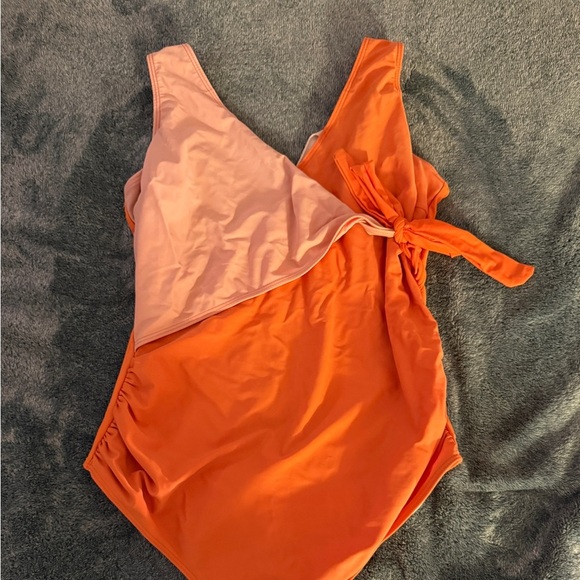 Tempotrek Maternity Swimsuit One Piece Size L - Picture 3 of 5